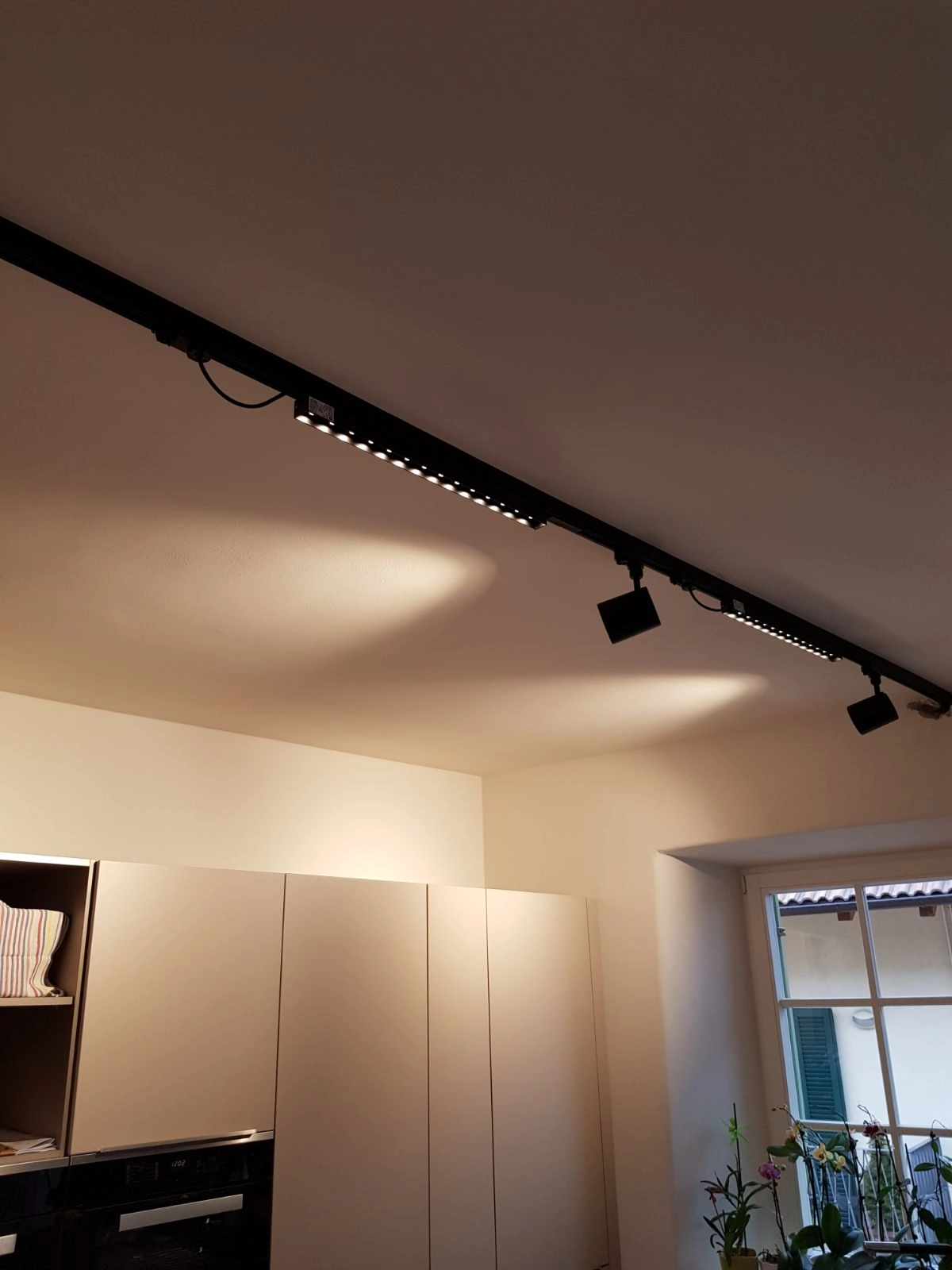 Technical lighting for the kitchen