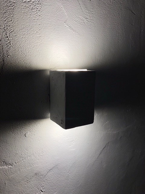 Smith, wall cube by Toscot